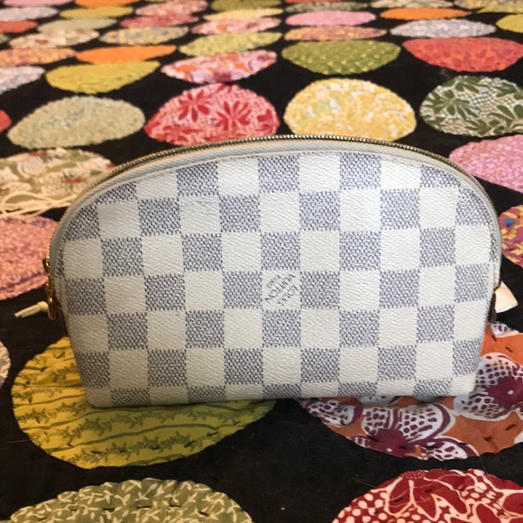 Louis Vuitton Damier Azur Cosmetic Case - Picture 1 of 14